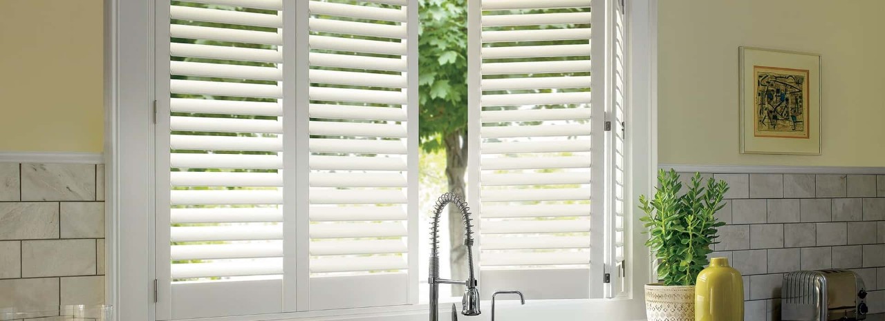 Shades near Nashville, Tennessee, including Vignette® Modern Roman Shades from Hunter Douglas.